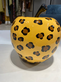 Mela maculata