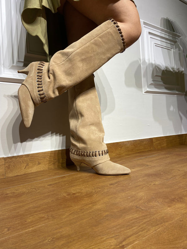 Stivale Ovye in camoscio beige