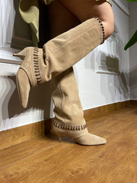 Stivale Ovye in camoscio beige