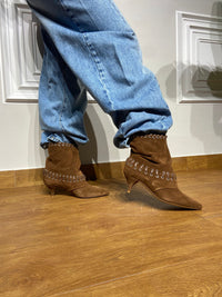 Stivale Ovye in camoscio beige