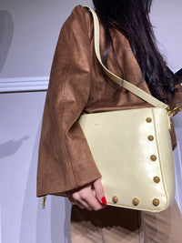 Borsa Nalì a spalla con borchie