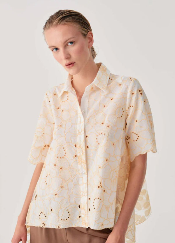 Camicia Beatrice B. in organza ricamata con orlo a punta