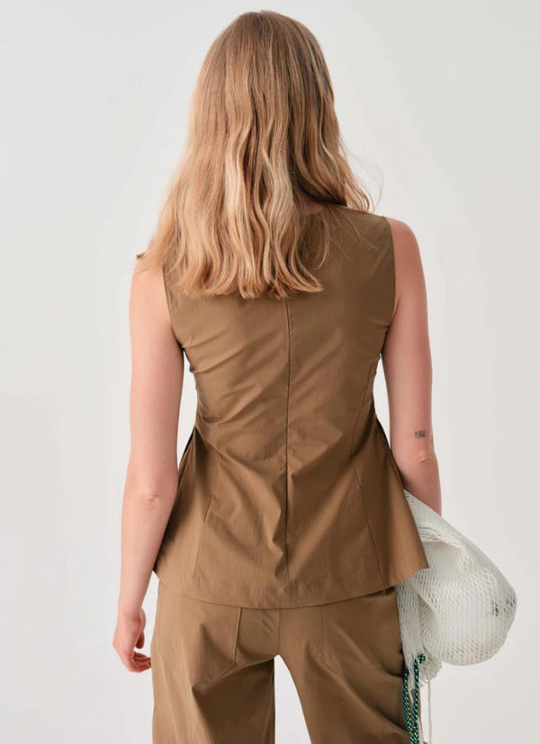 Top Beatrice B. strutturato senza maniche