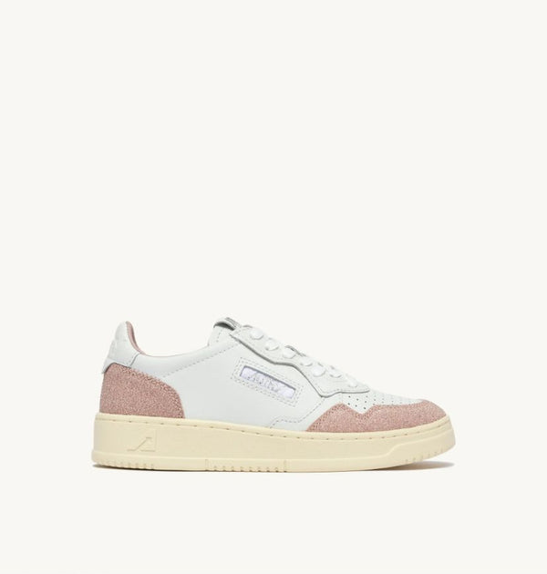 Autry Sneakers Medalist Low in pelle bianca e stars memory